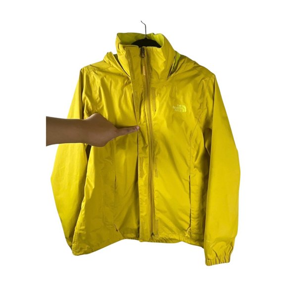 *SOLD* The North Face Women’s Hamachi Yellow Venture Rain Jacket Size Medium - Picture 3 of 10